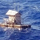 Imagen para el artículo titulado Un adolescente sobrevive 49 días a la deriva en el mar en una trampa para peces flotante
